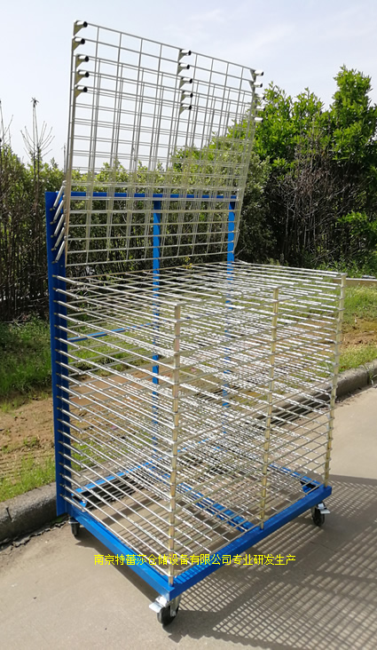 千層架也稱絲印千層架、千層車、乾燥架、晾曬架、晾紙架、網(wǎng)架、層架臺車及印刷車和干燥架，咨詢電話025-88802418